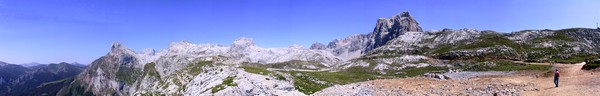 Near Fuente Dé, Picos de Europa (JPEG 2003)