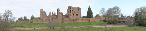 Kenilworth Castle &ndash; clouded (JPEG 2026) 60819&times;13117