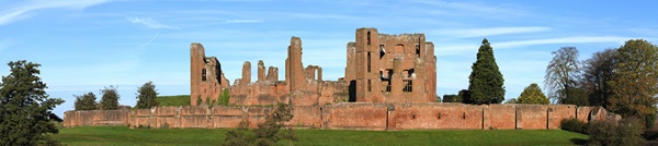 Kenilworth Castle (JPEG 2015) 13340×2978